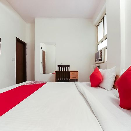 Hotel Live On Del5542 à New Delhi Extérieur photo
