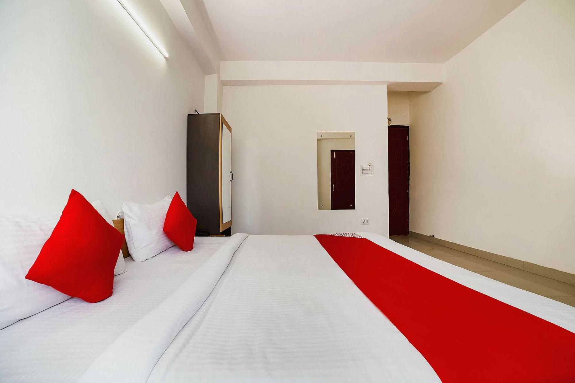 Hotel Live On Del5542 à New Delhi Extérieur photo