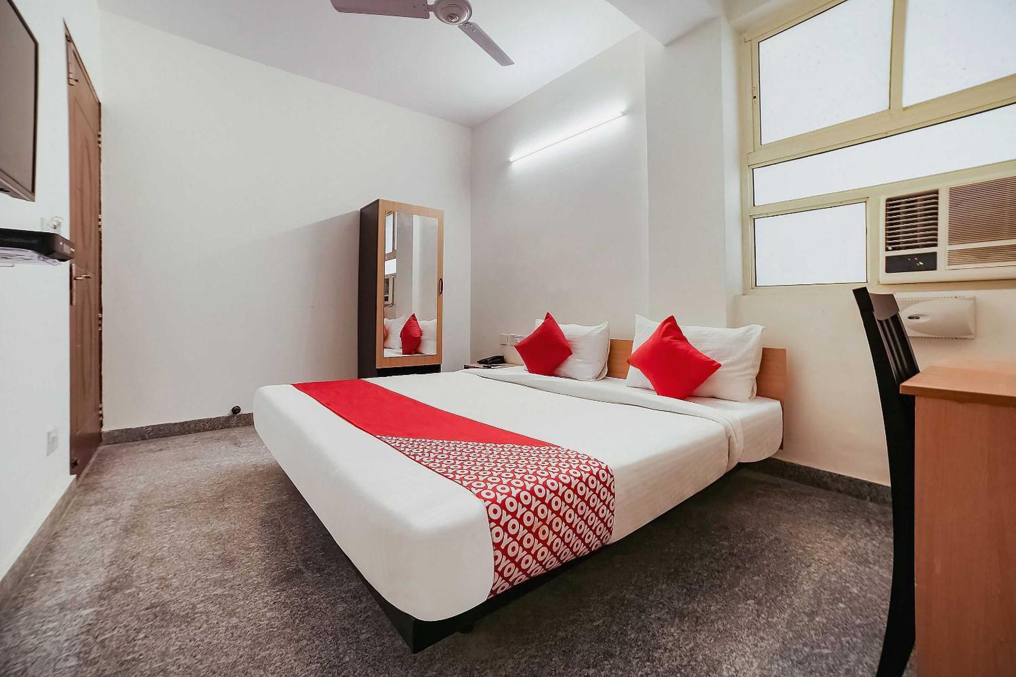 Hotel Live On Del5542 à New Delhi Extérieur photo