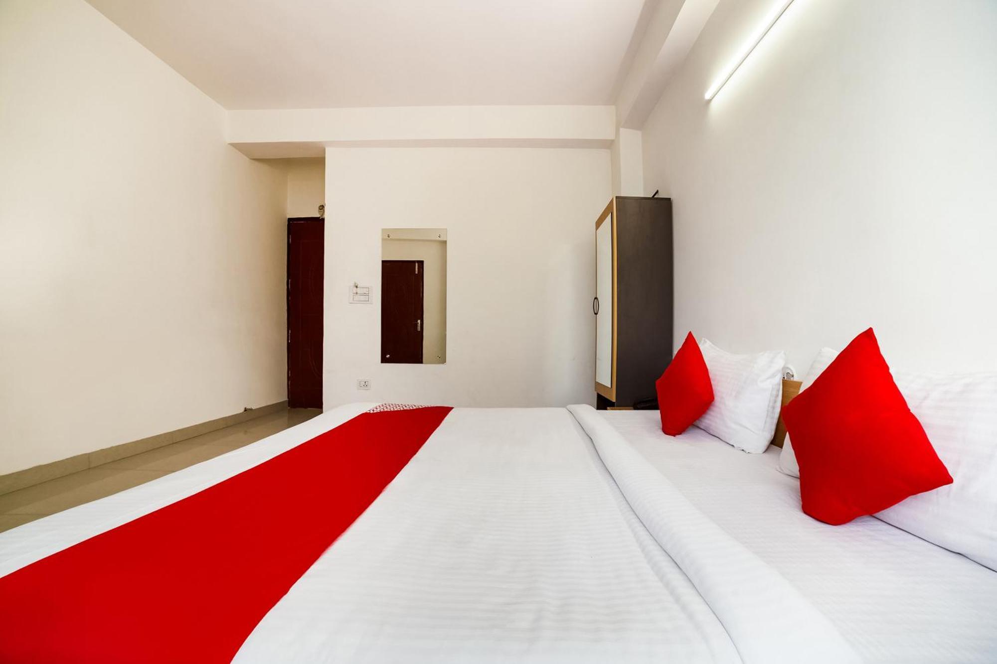 Hotel Live On Del5542 à New Delhi Extérieur photo