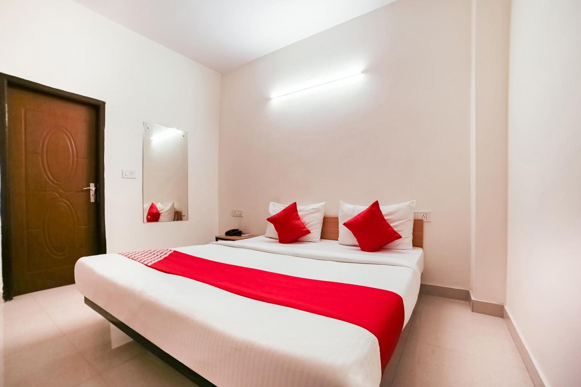 Hotel Live On Del5542 à New Delhi Extérieur photo