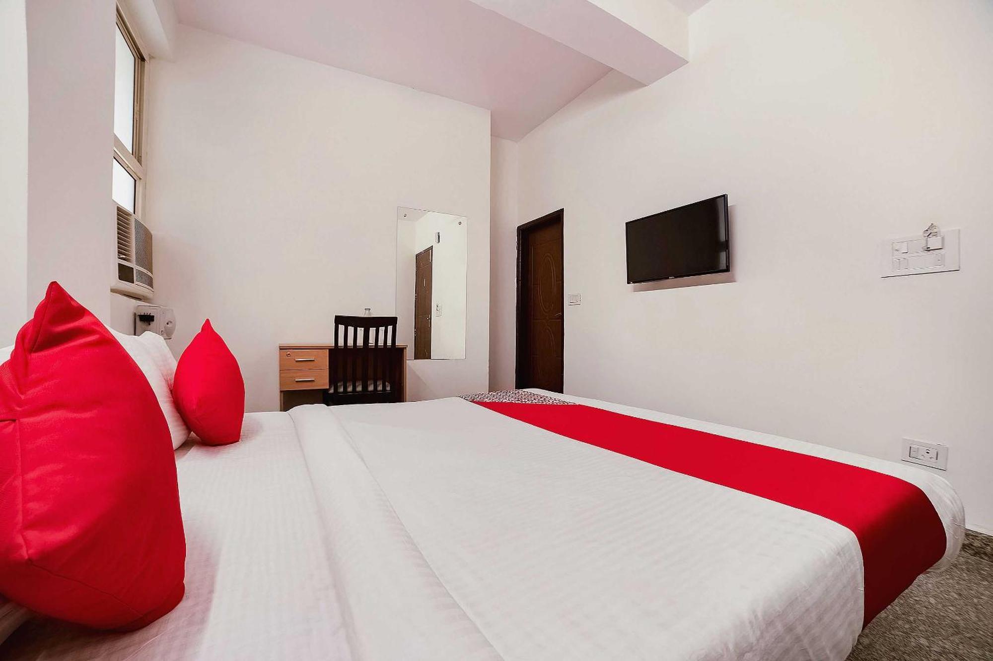 Hotel Live On Del5542 à New Delhi Extérieur photo