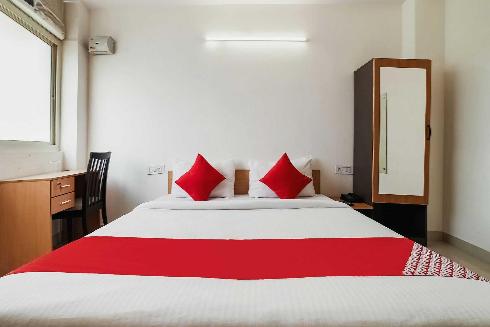 Hotel Live On Del5542 à New Delhi Extérieur photo