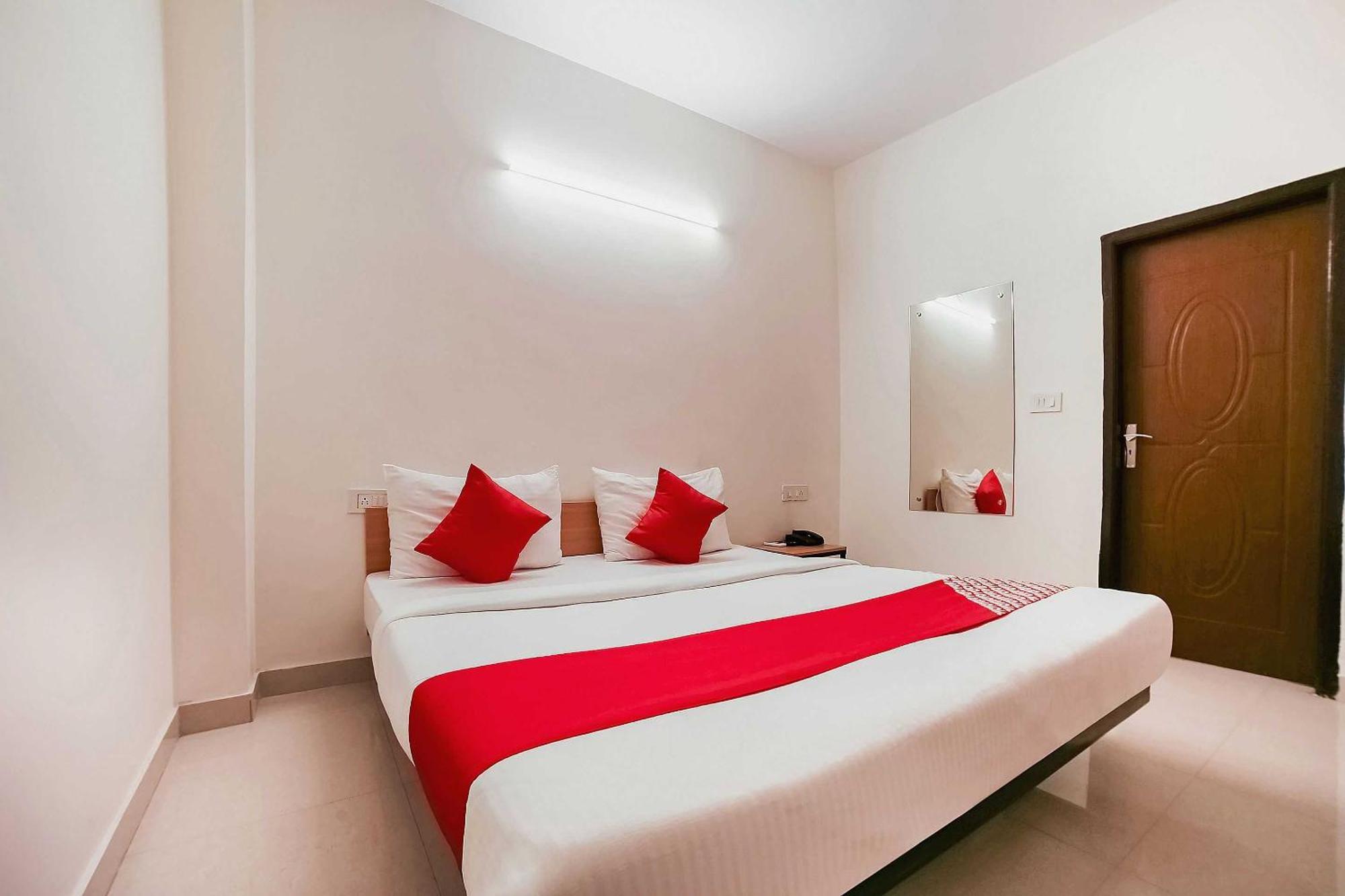 Hotel Live On Del5542 à New Delhi Extérieur photo